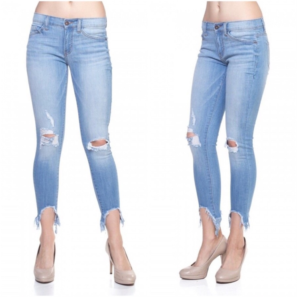 Destroyed Ankle Jean